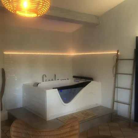 Hotel Jas Neuf 3*