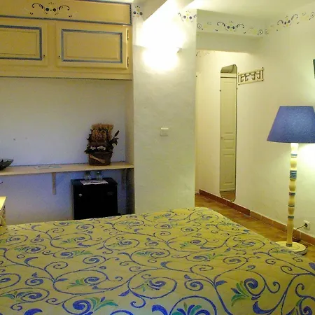 فندق Jas Neuf 3*