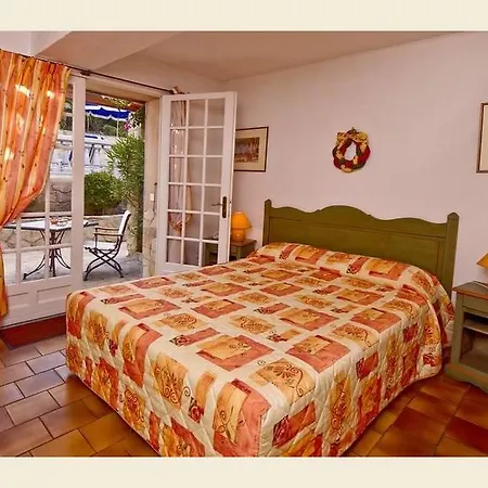 Jas Neuf 생트막시메